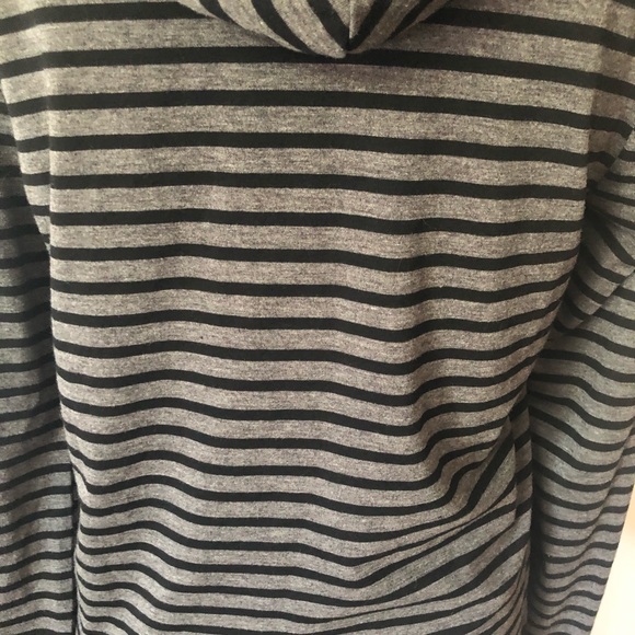 Old Navy Grey/Black Long Sleeve Hoodie Size Med. - Picture 5 of 6